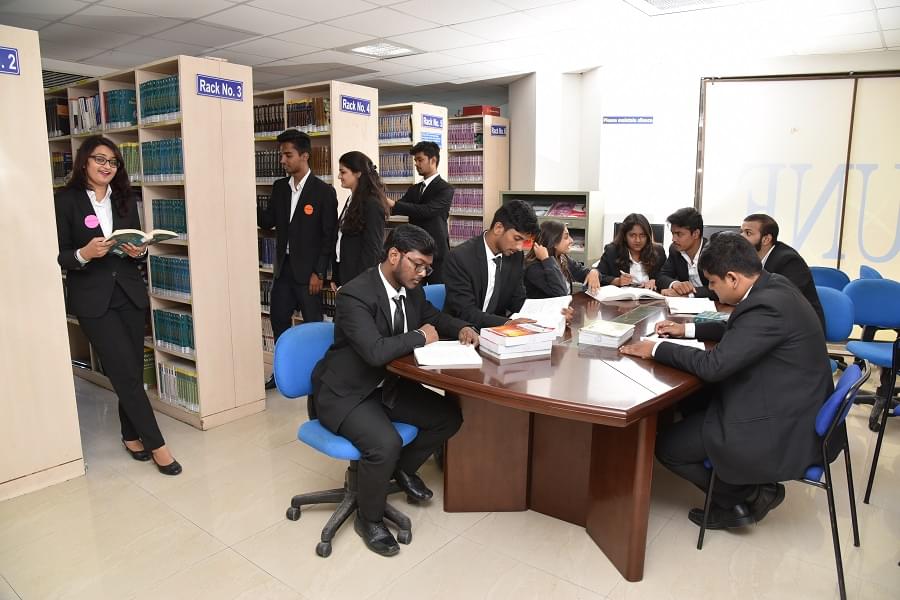 Amity Global Business School Pune Library Facilities photo 2